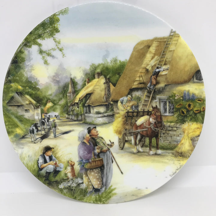 ROYAL DOULTON "The Thatcher" Old Country Crafts COLLECTORS PLATE