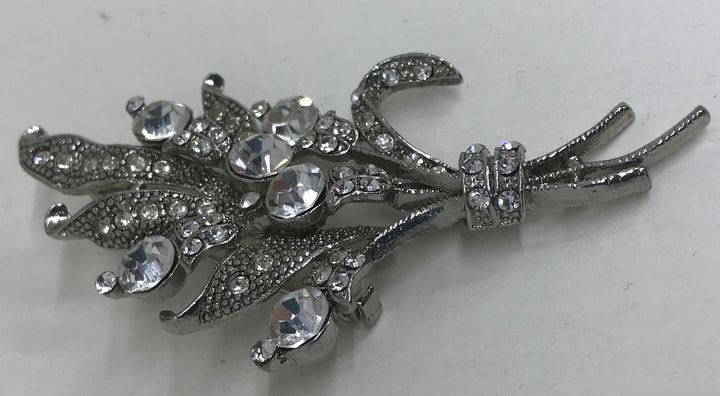 Vintage COSTUME JEWELLERY BROOCH Silver Tone Diamante FLOWERS BOUQUET