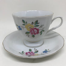 Load image into Gallery viewer, 2x Chinese FLORAL MOTIF TEA CUP SET DUO