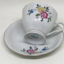 Load image into Gallery viewer, 2x Chinese FLORAL MOTIF TEA CUP SET DUO