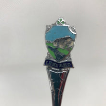 Load image into Gallery viewer, Silver plated collectable souvenir spoons - World