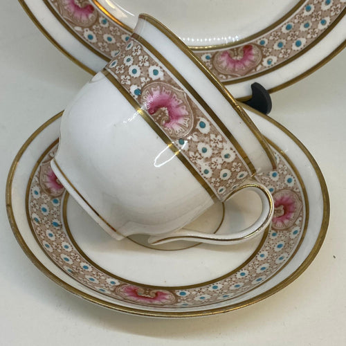 Vintage CROWN CHELSEA China (Morris) Cassel Pattern TRIO