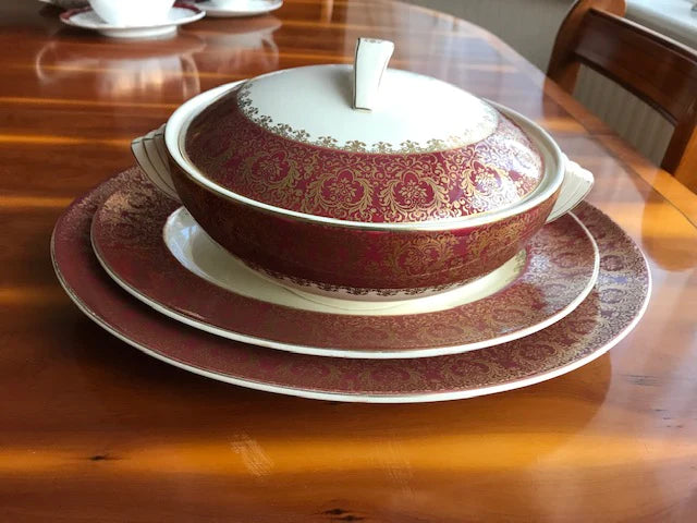 Vintage WEDGWOOD & CO Ltd TUREEN SERVING and DINNER PLATES 1950s